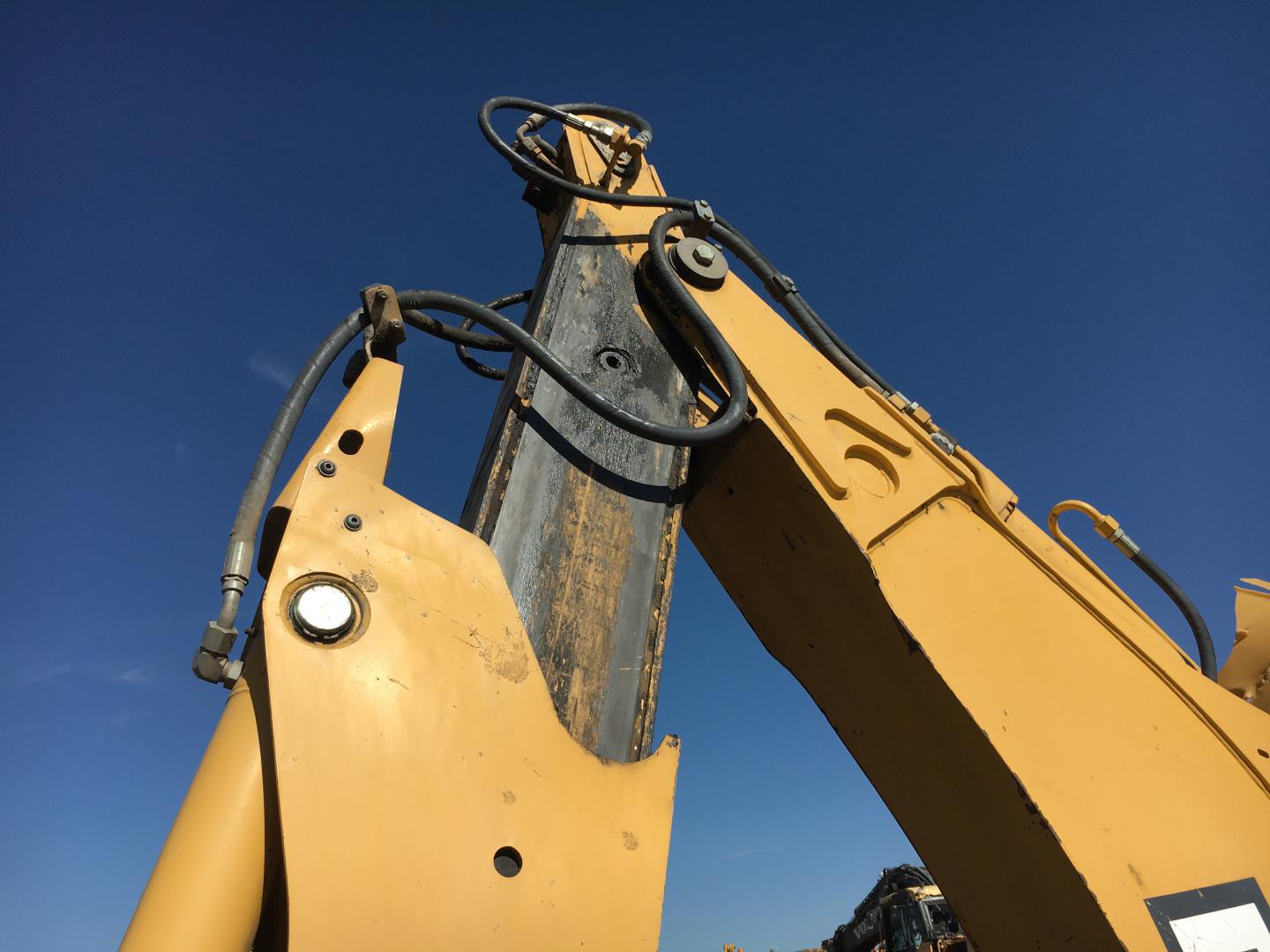 ./imagenes/INVOICE/2019/16900/RETROEXCAVADORA  PARA REFACCIONES 310SG (8).JPG